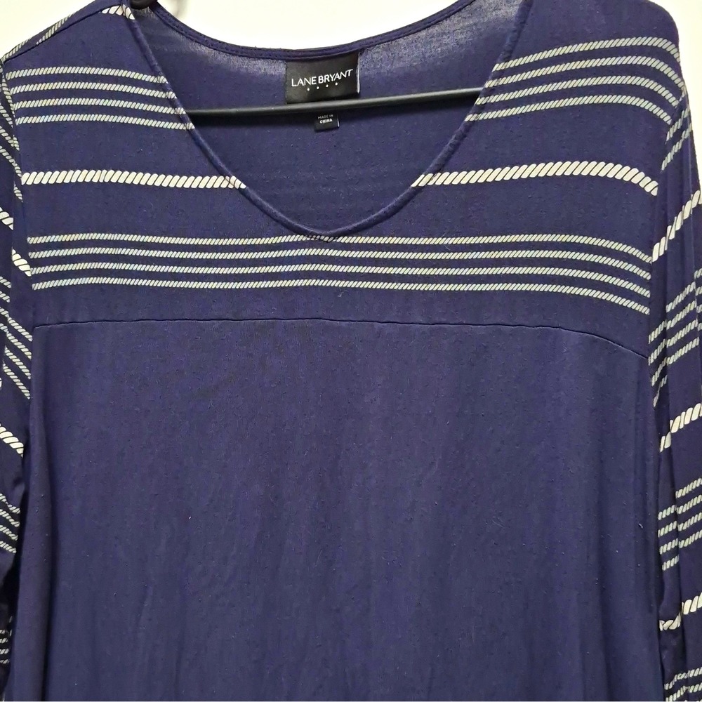 Lane Bryant Navy/White Striped V-Neck Long Sleeve Knit Pullover Top Size 16